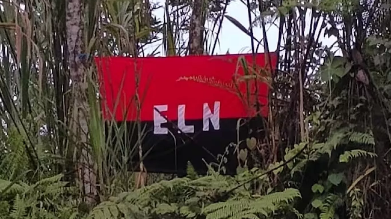 bandera ELN selva