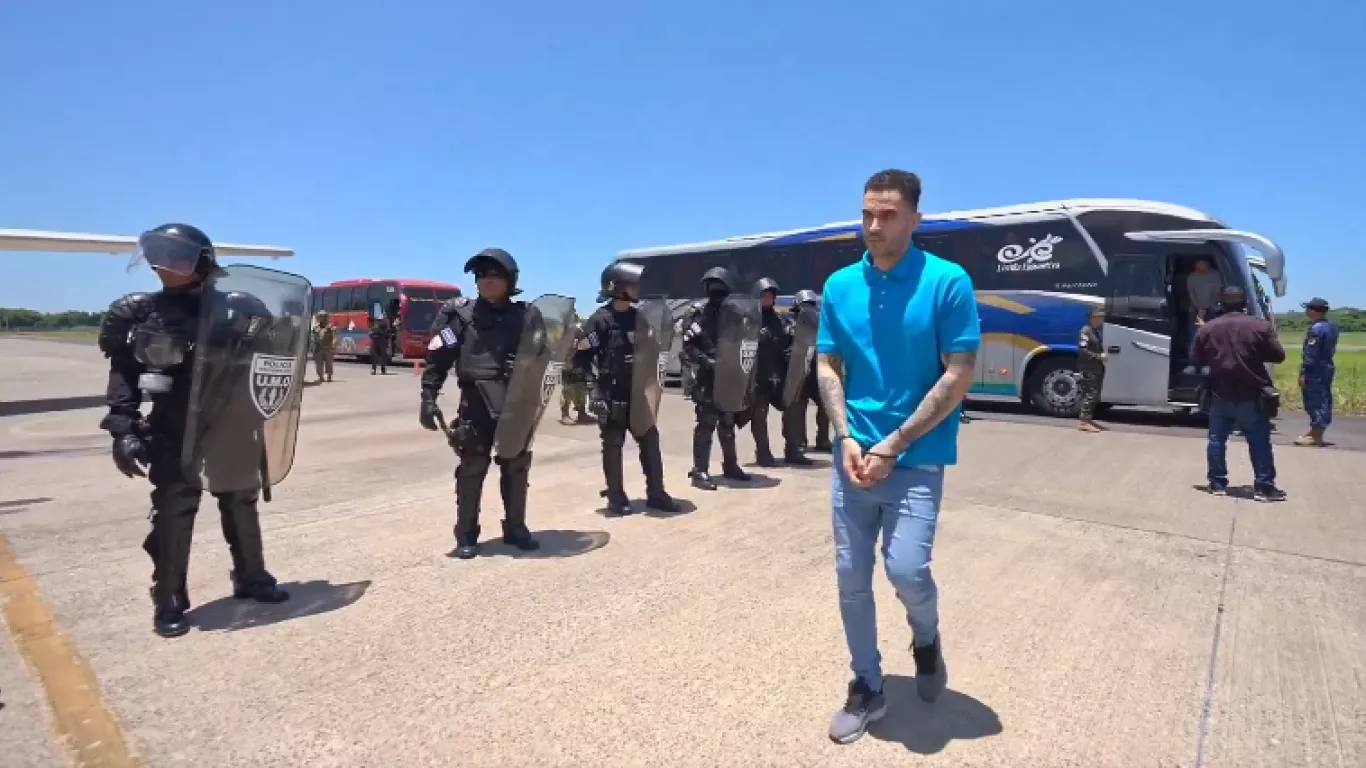 deportados El Salvador a Venezuela