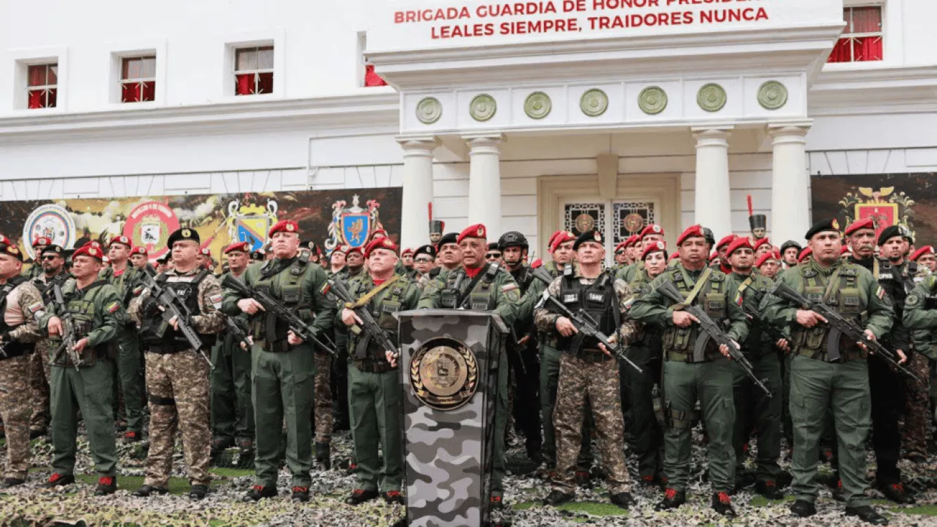 Miembros de las fuerzas armadas venezolanas