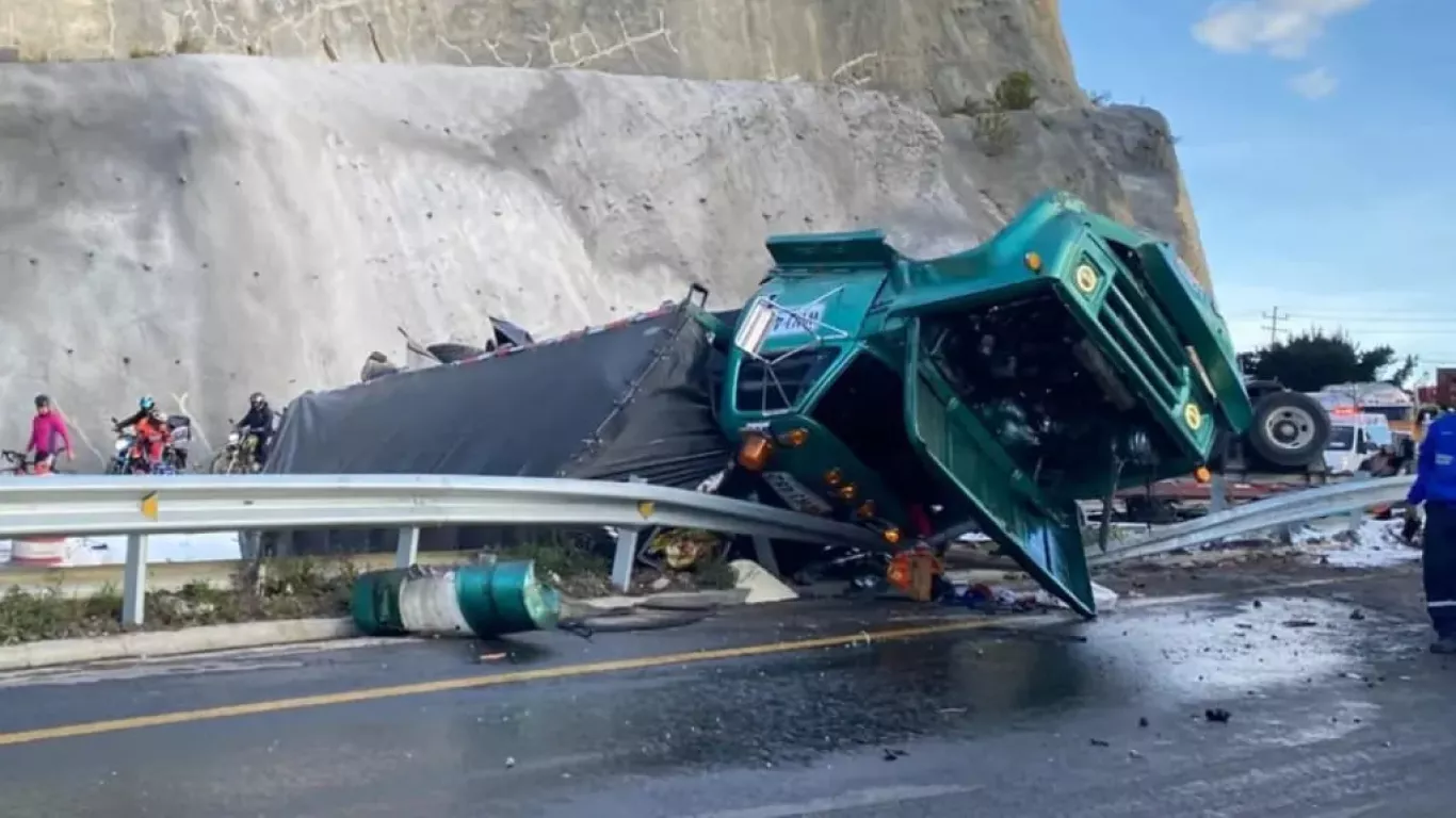 Accidente en la vía Bogotá - Girardot 