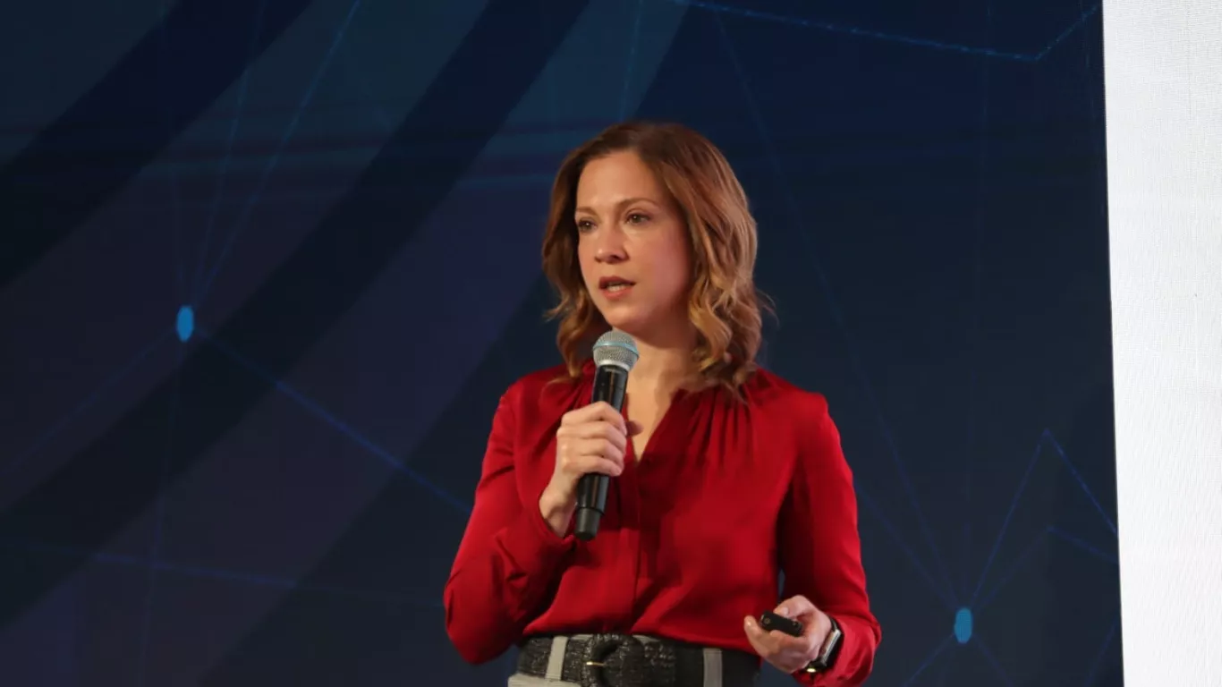 maria claudia lacouture camara colombo americana