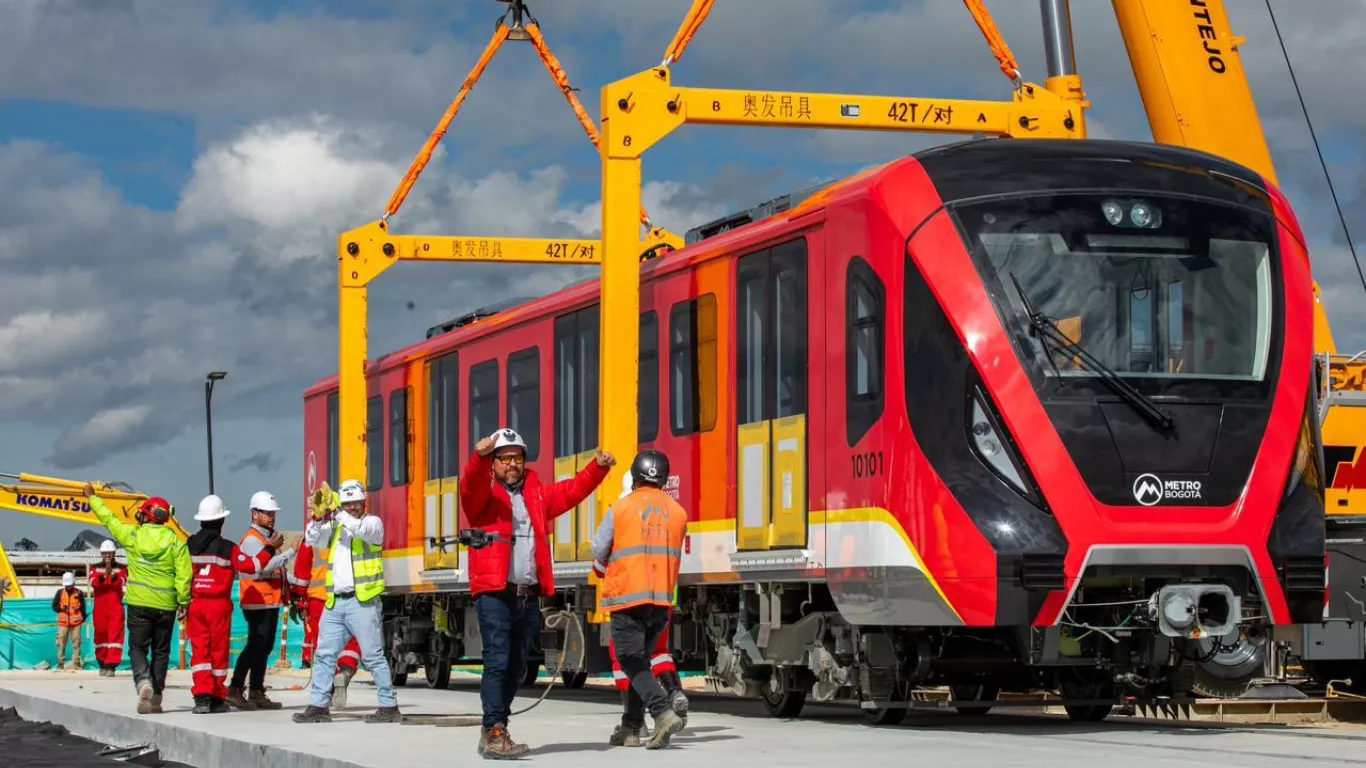 Primer vagón del Metro de Bogotá