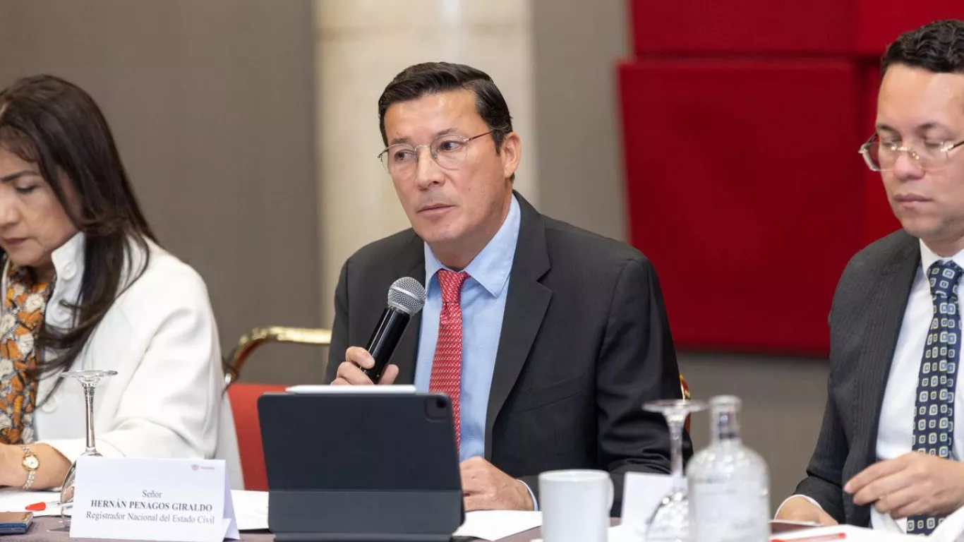 Registrador nacional, Hernán Penagos