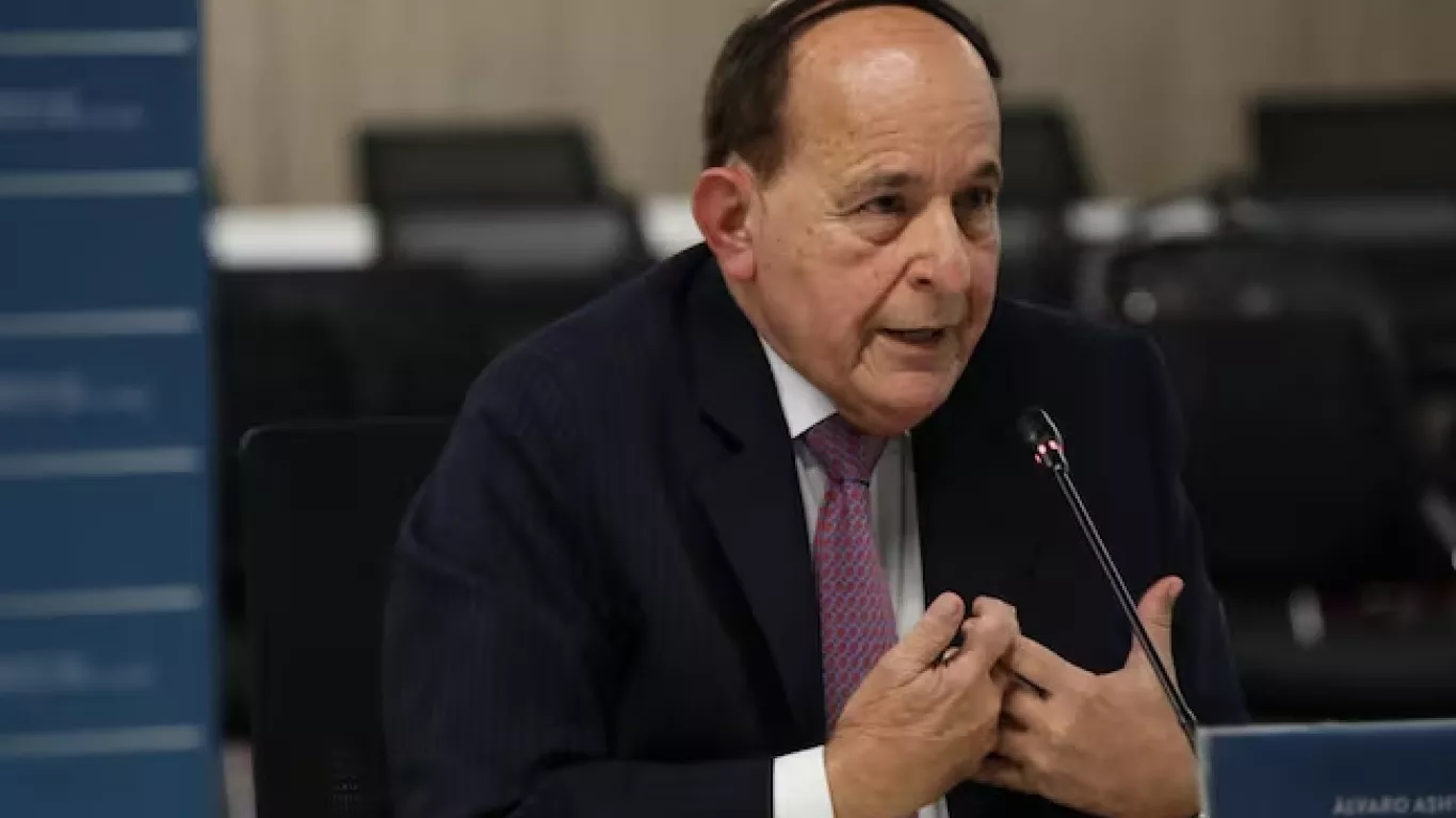 excongresista alvaro ashton