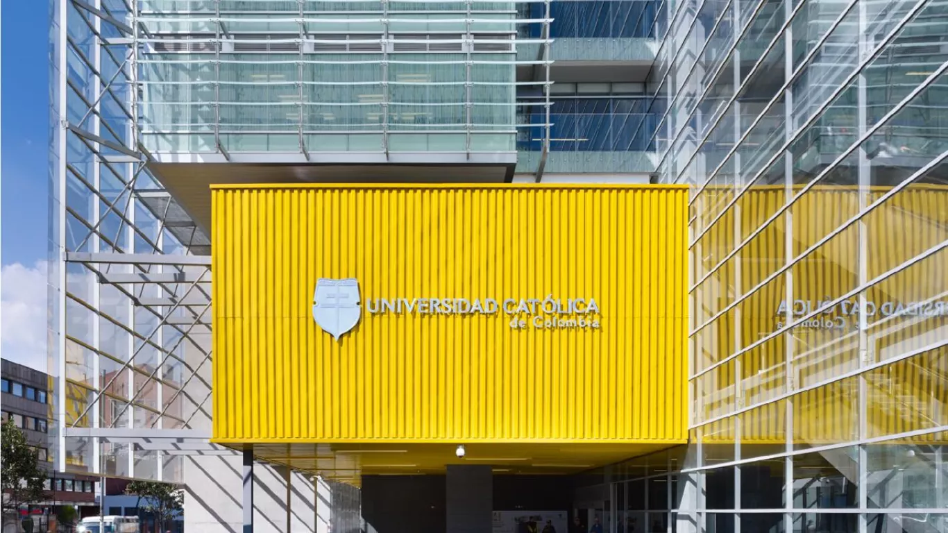 Universidad Católica de Colombia 25252