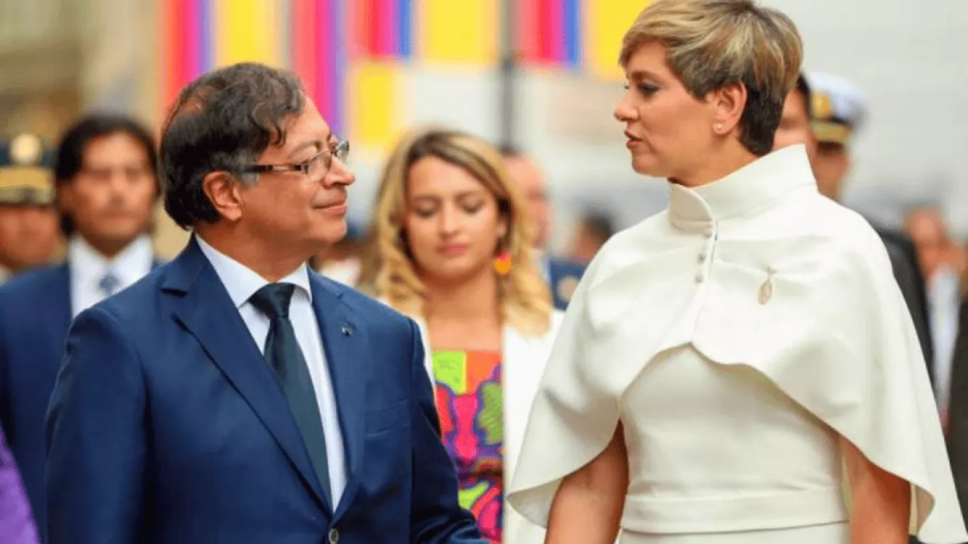 Petro denuncia impedimentos para que Verónica Alcocer regrese a Colombia